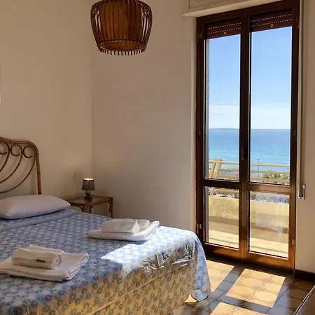 Accomodation Sul Mare 2 *